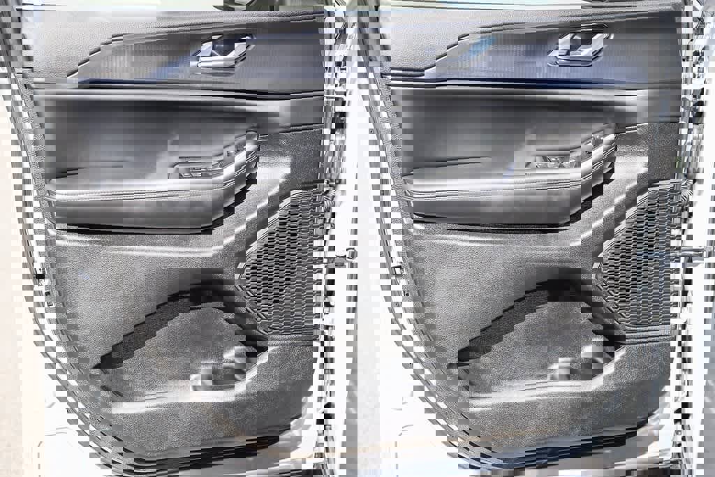 New 2024 Jeep Grand Cherokee Laredo X w/ Luxury Tech Group I image 21