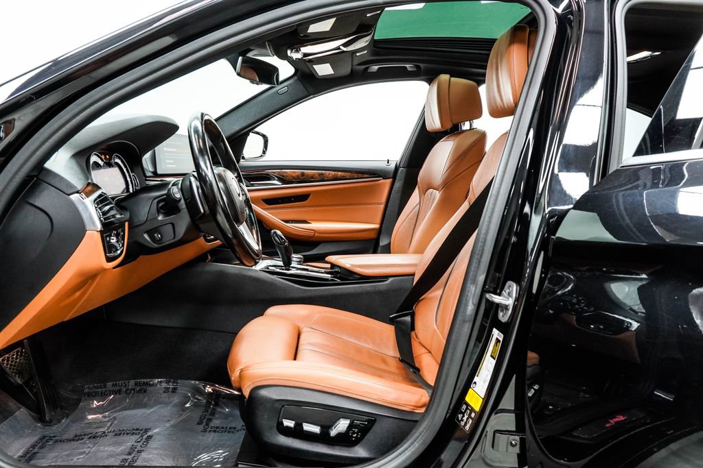 Used 2017 BMW 540i xDrive w/ Premium Package image 16