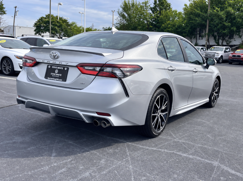 Used 2024 Toyota Camry SE FWD image 7