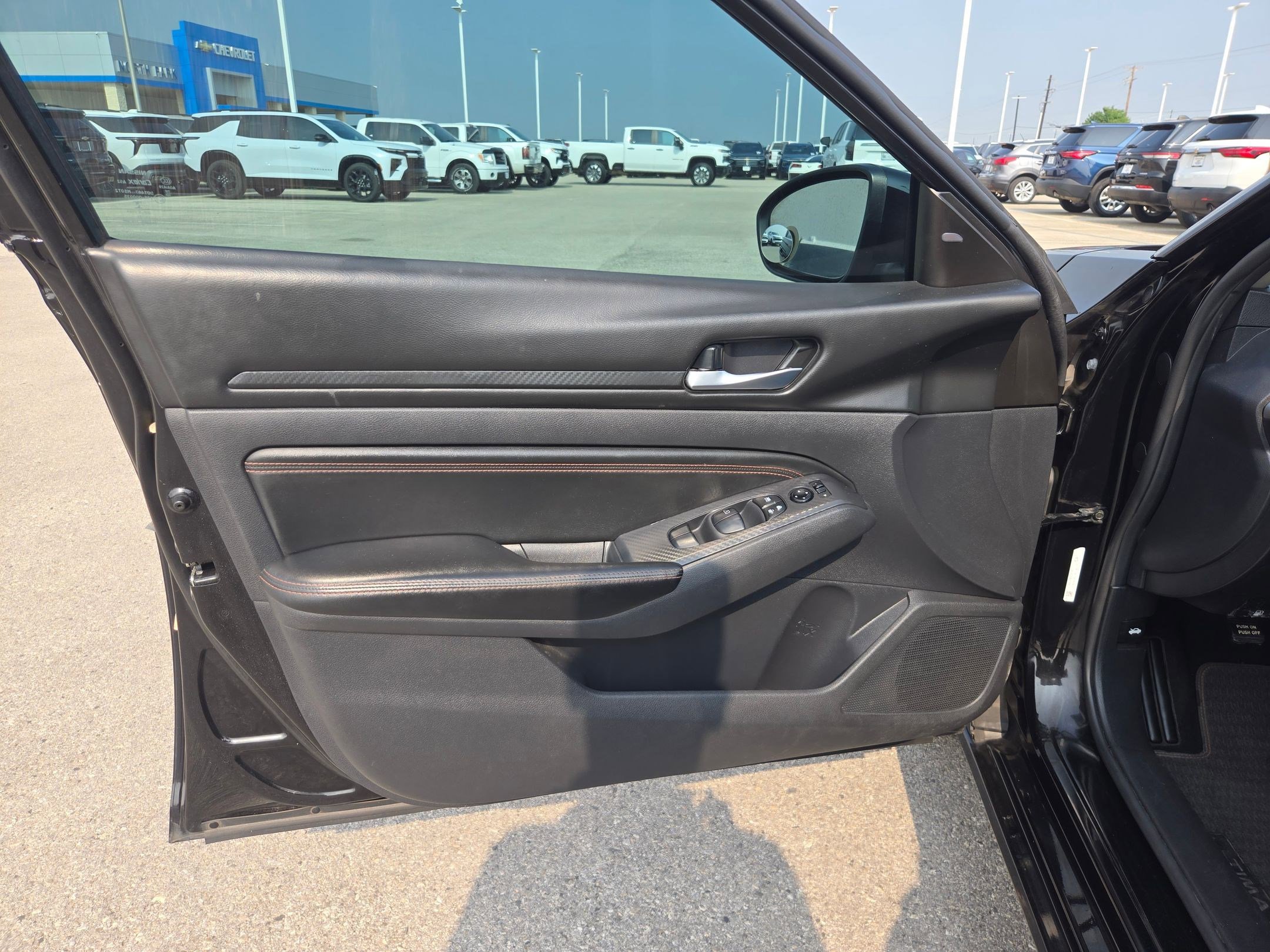 Used 2021 Nissan Altima 2.5 SR FWD image 12