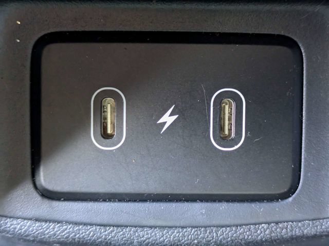 Used 2024 Hyundai Elantra Limited FWD image 13