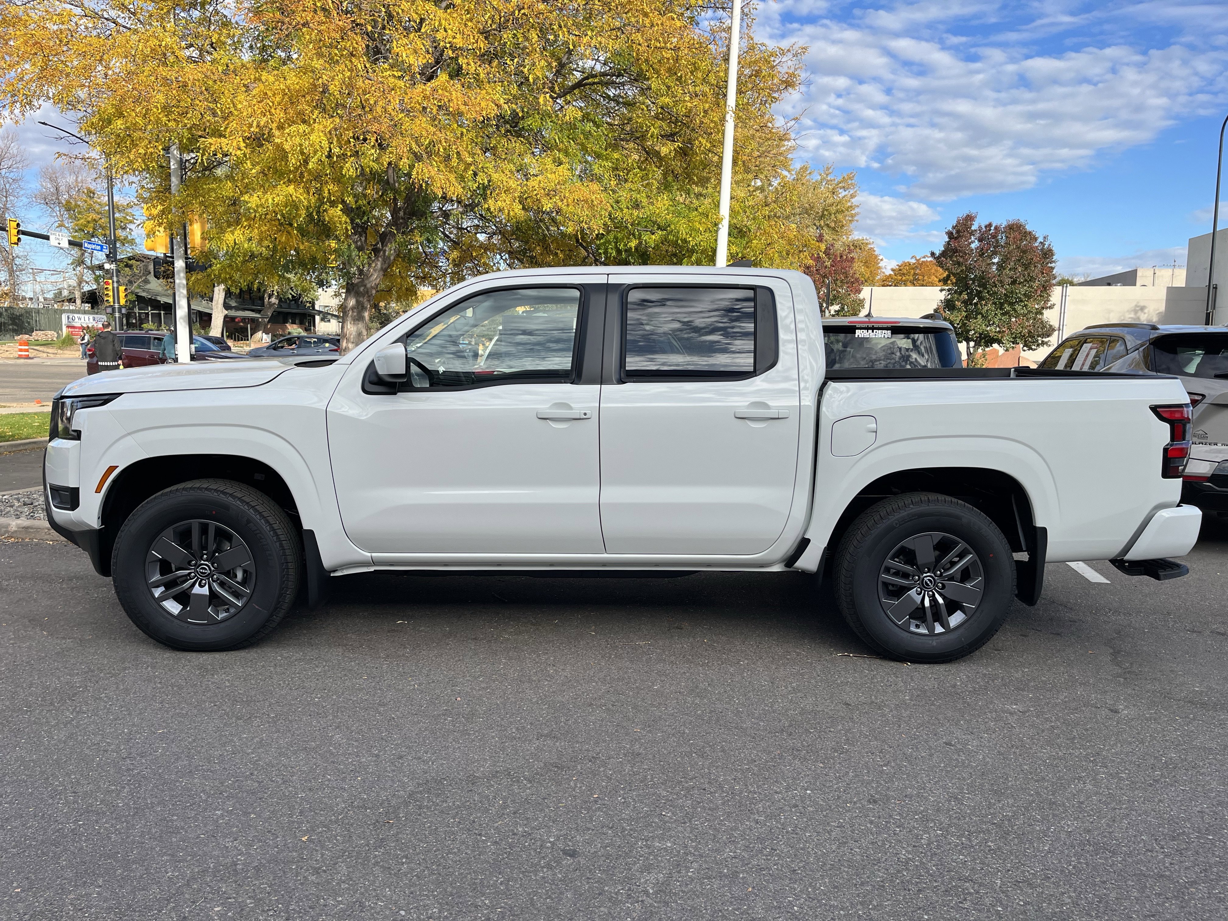 New 2026 Nissan Frontier SV image 4