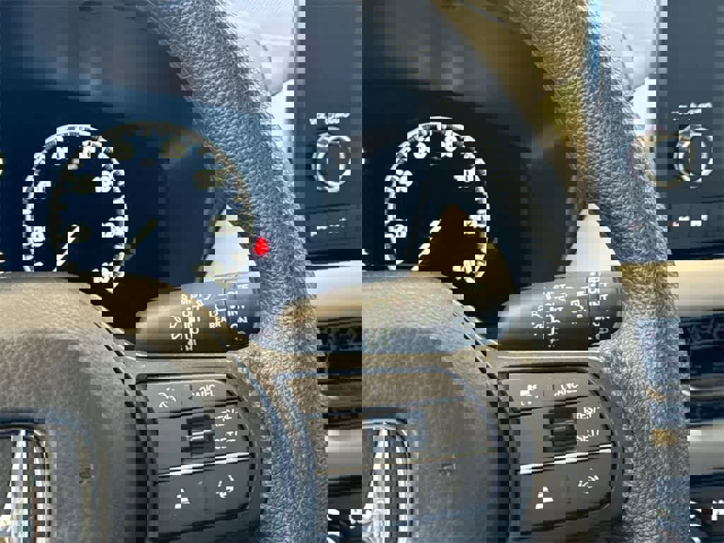 Certified 2025 Honda HR-V LX image 24