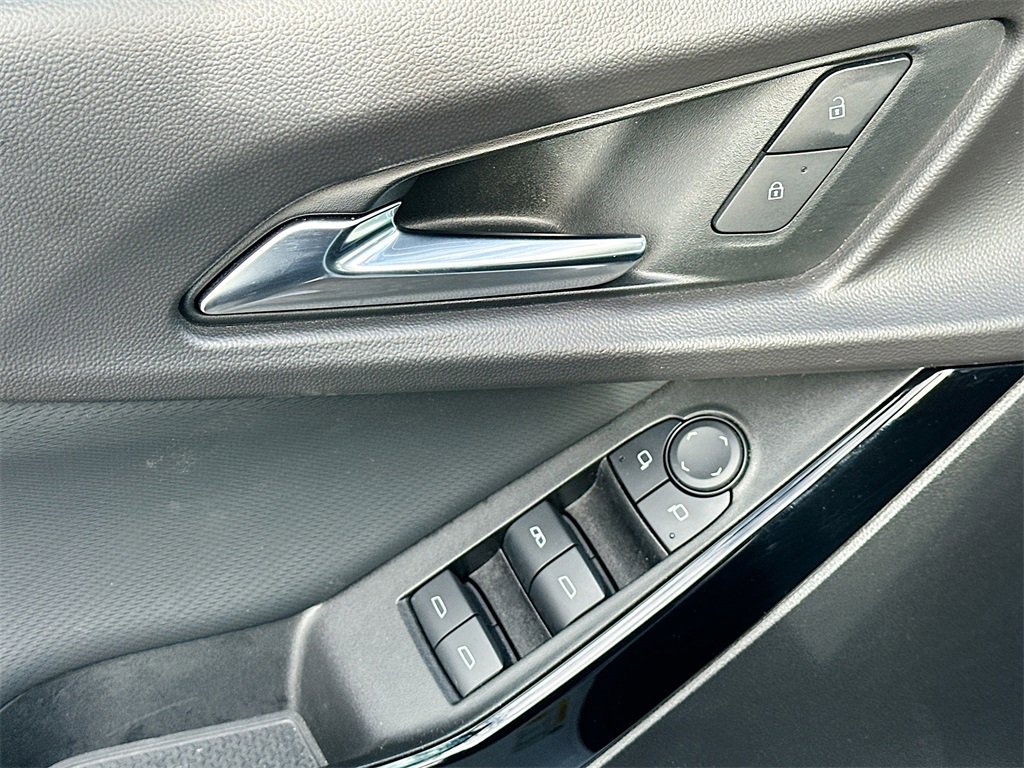 Certified 2025 Chevrolet Equinox LT image 18