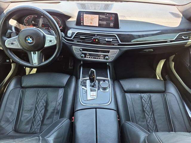 Used 2020 BMW 740i xDrive w/ M Sport Package AWD/4WD image 19