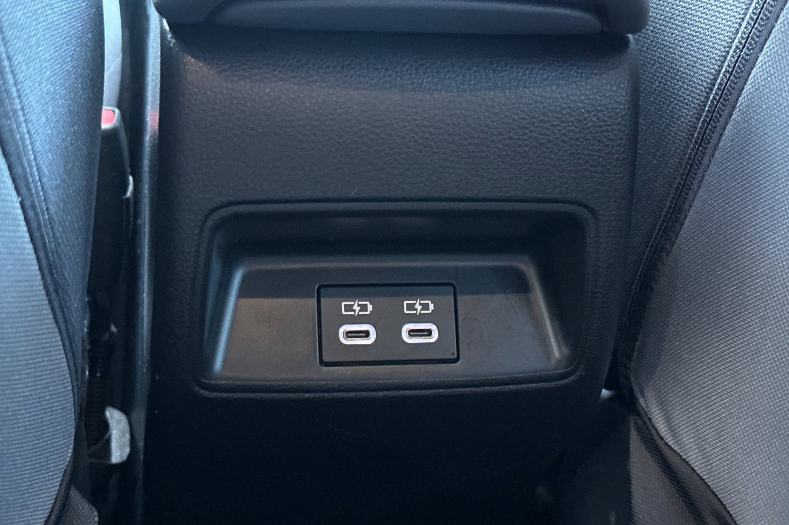 Used 2024 Toyota Corolla SE image 16