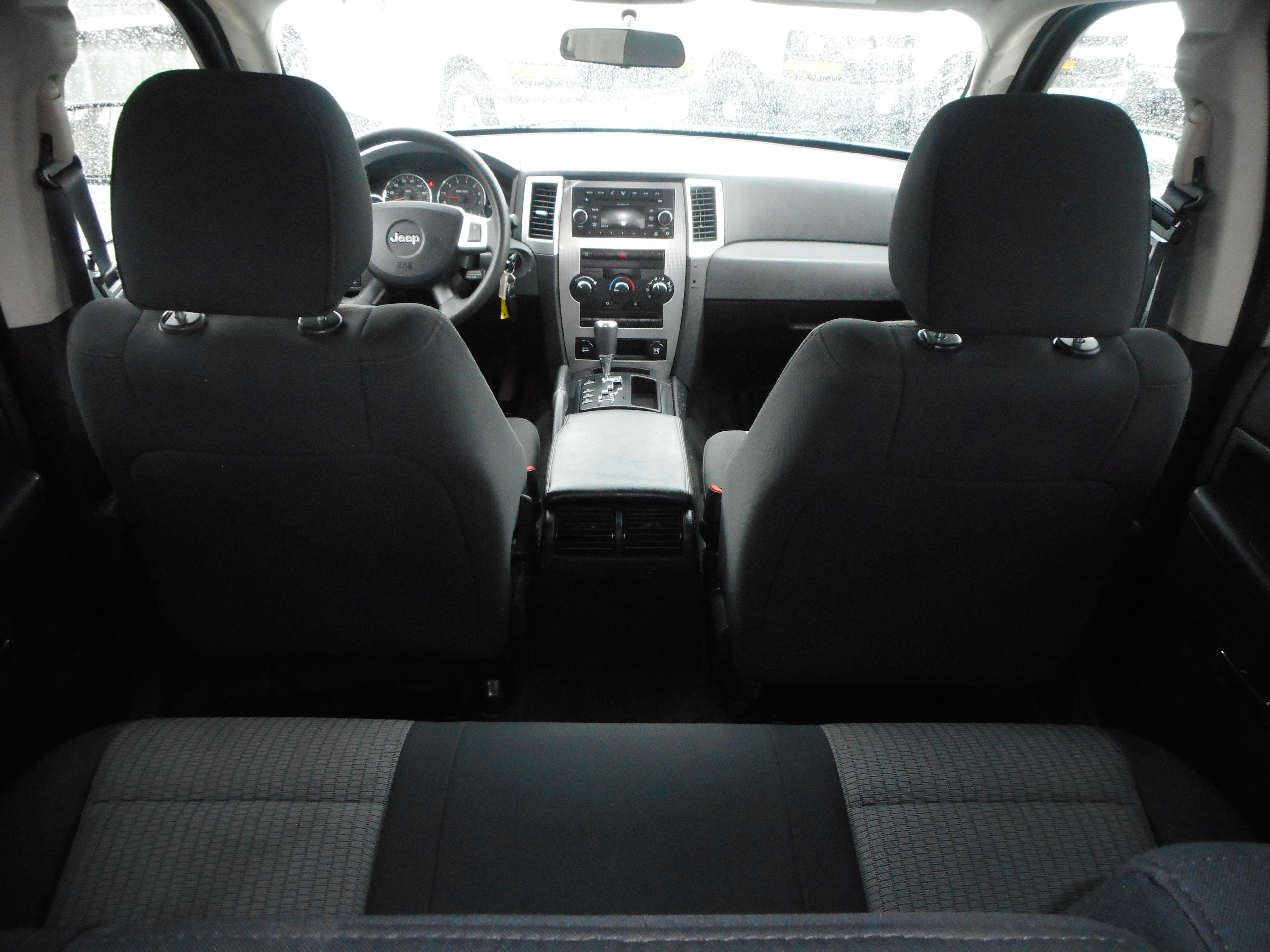 Used 2009 Jeep Grand Cherokee Laredo AWD/4WD image 23