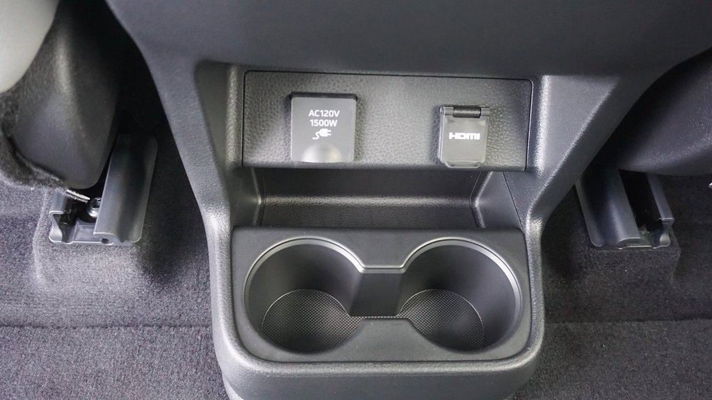 New 2025 Toyota Sienna XLE image 14