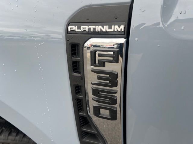 Used 2025 Ford F350 Platinum w/ Platinum Plus Package image 11