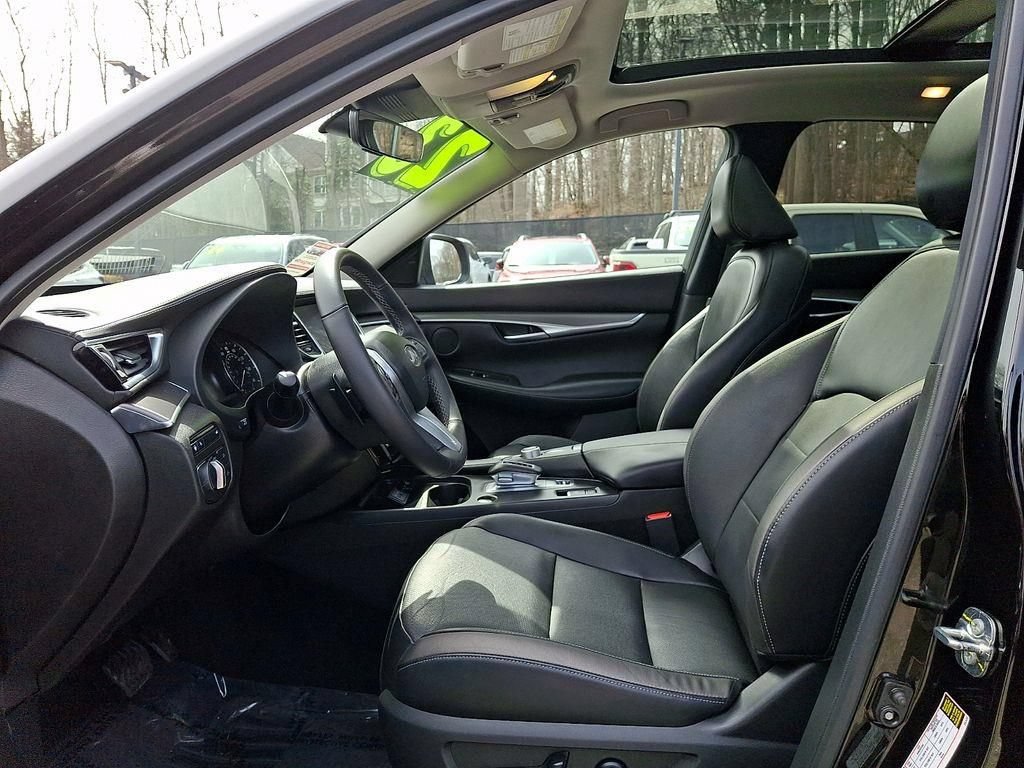 Used 2023 INFINITI QX50 Luxe AWD/4WD image 14
