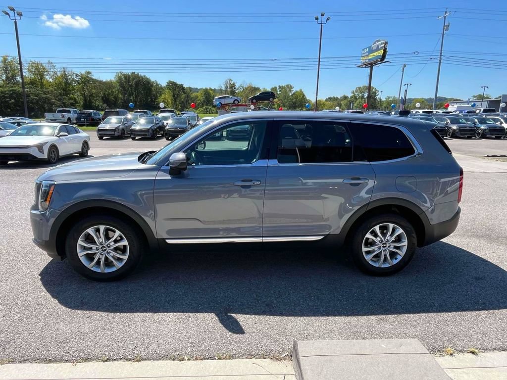 Used 2022 Kia Telluride LX AWD/4WD image 32