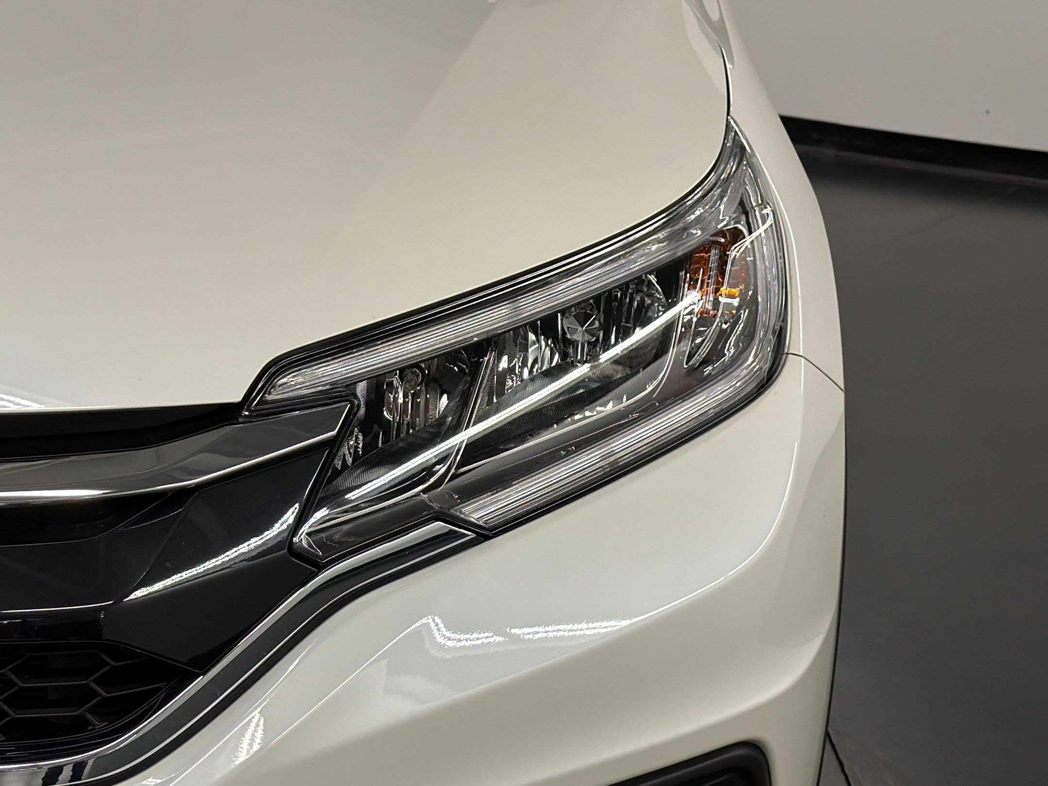 Used 2015 Honda CR-V LX image 11