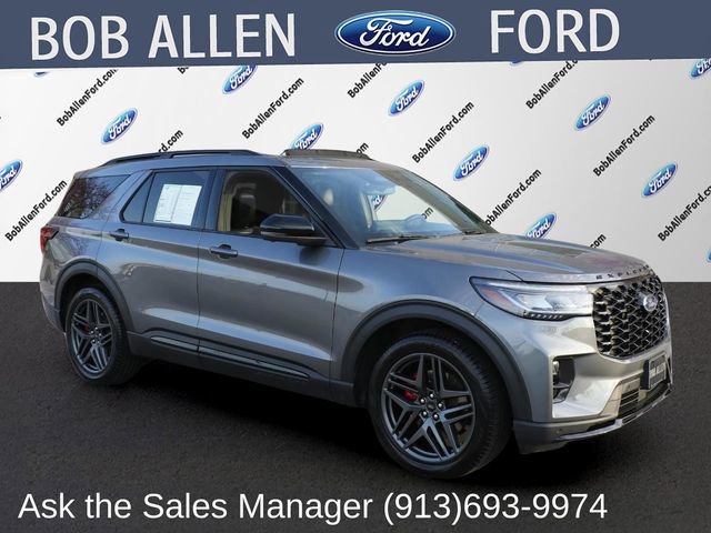 Used 2025 Ford Explorer ST AWD/4WD image 1