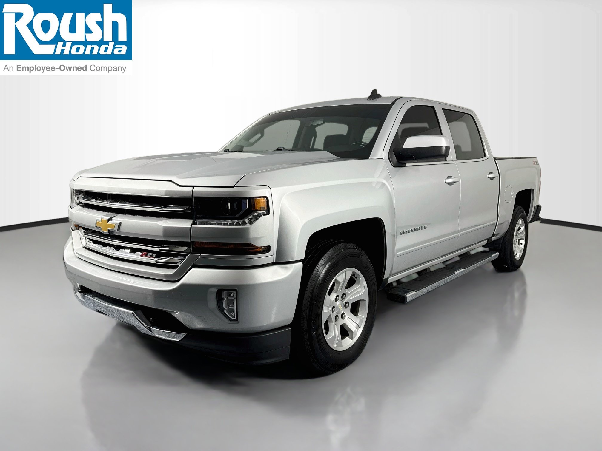 Used 2018 Chevrolet Silverado 1500 LT w/ All Star Edition AWD/4WD image 1
