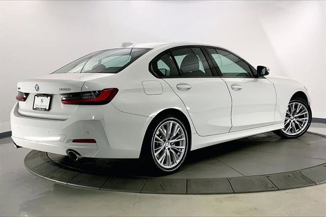 Certified 2023 BMW 330i xDrive Sedan w/ Premium Package image 12