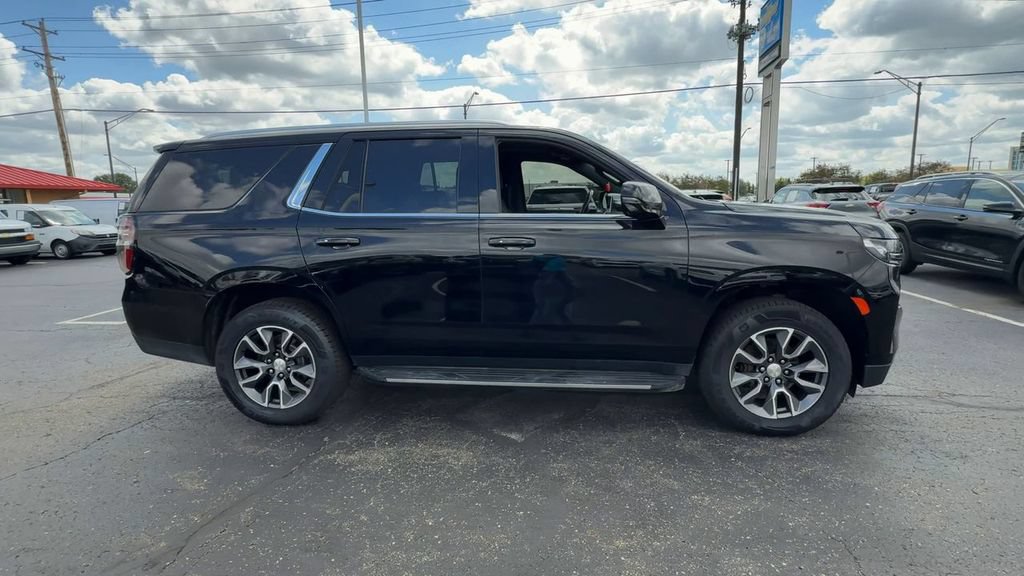 Used 2021 Chevrolet Tahoe LT w/ LT Signature Package AWD/4WD image 9
