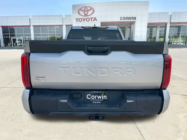 Used 2022 Toyota Tundra SR5 w/ SR5 Convenience Package AWD/4WD image 4