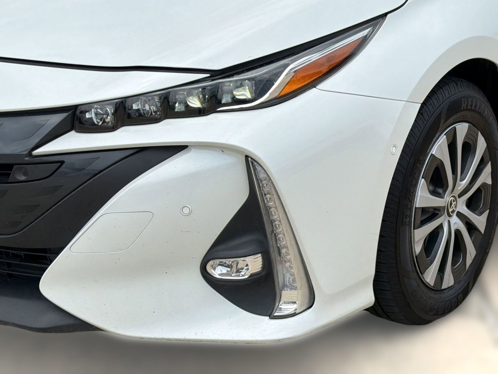 Used 2021 Toyota Prius Prime Limited FWD image 11
