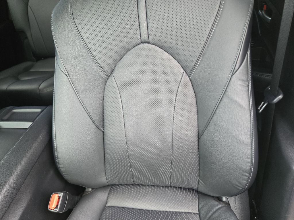 Used 2024 Toyota Grand Highlander Limited image 20