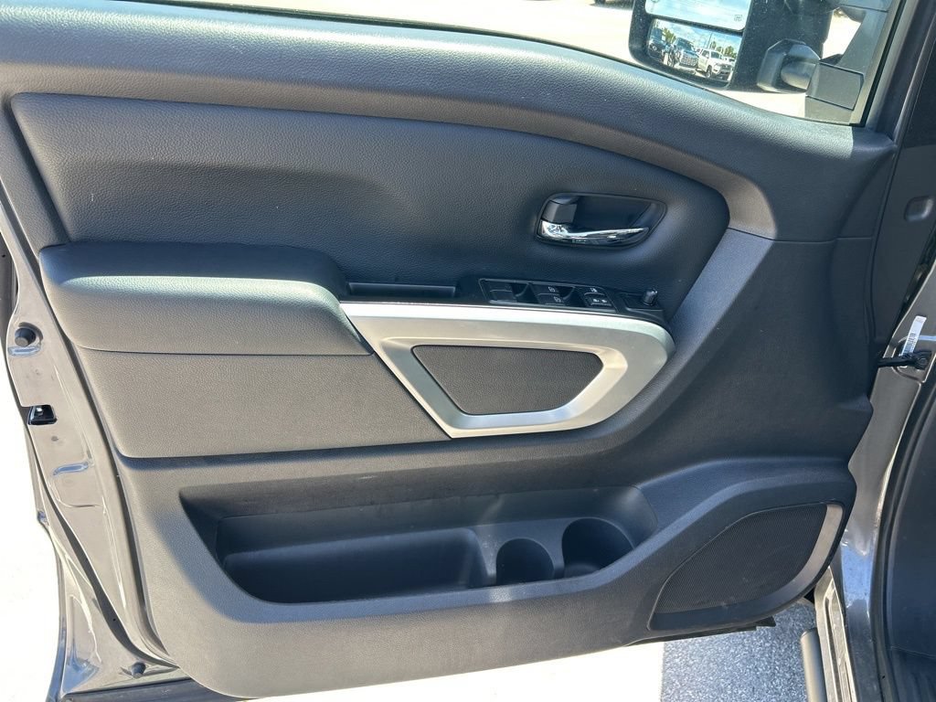 Certified 2024 Nissan Titan SV w/ SV Convenience Package RWD image 19