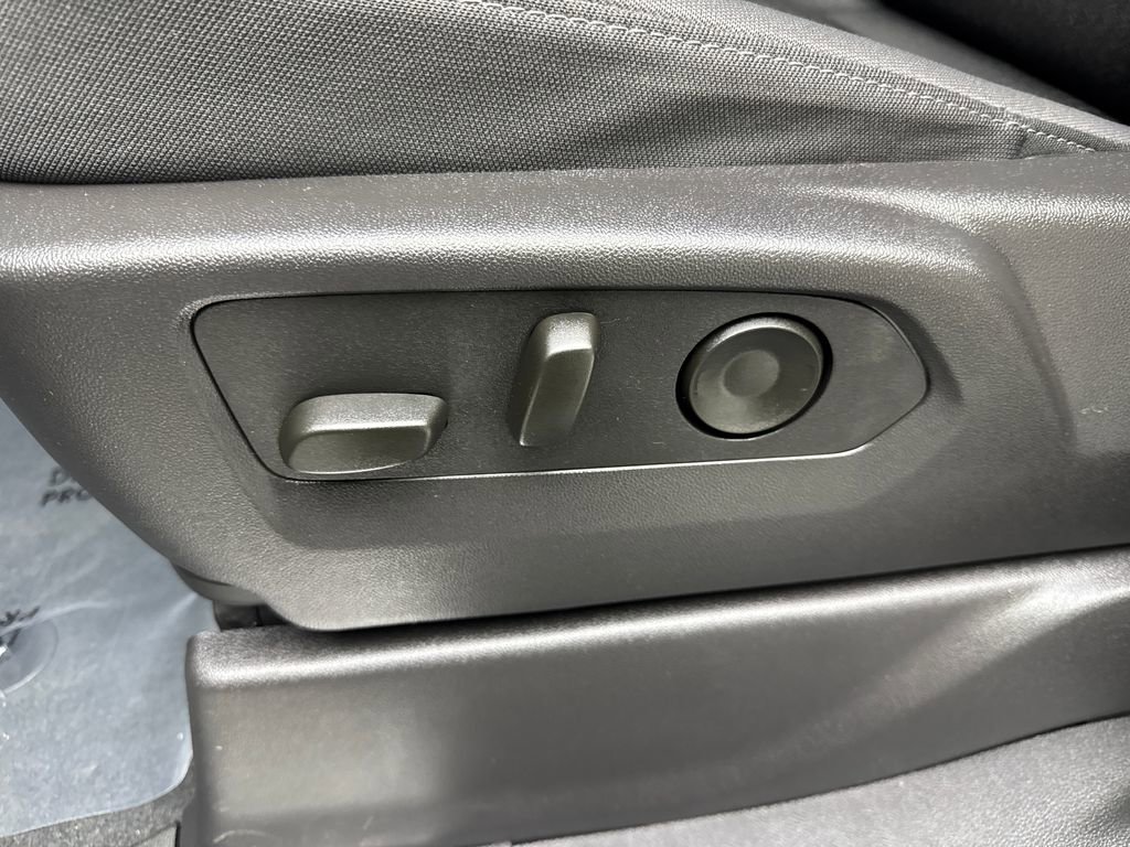 Used 2025 Chevrolet Silverado 1500 LT Trail Boss w/ Convenience Package II image 34