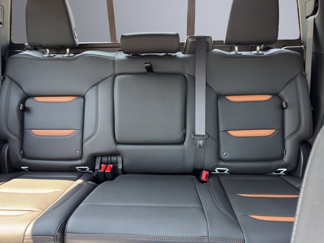 New 2025 GMC Sierra 2500 AT4 w/ AT4 Premium Plus Package image 17