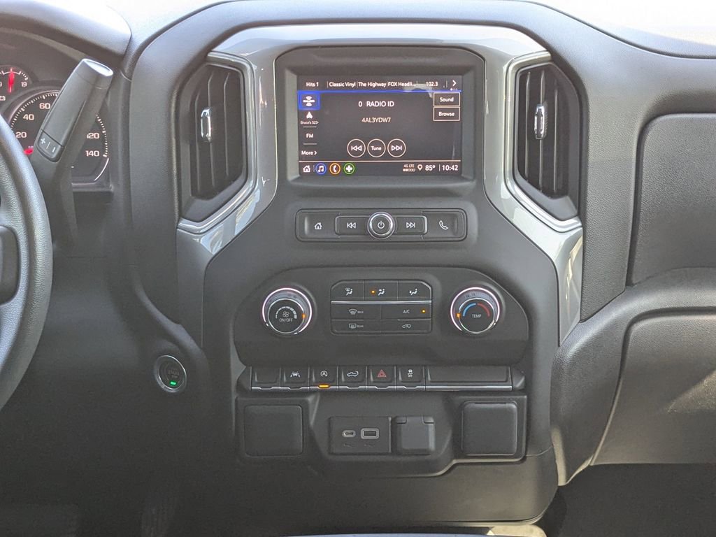 Used 2022 Chevrolet Silverado 1500 Custom AWD/4WD image 17