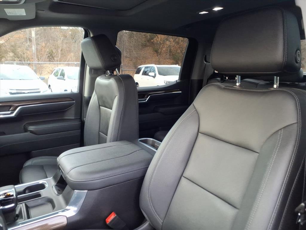 Used 2023 Chevrolet Silverado 1500 RST w/ Convenience Package II image 13