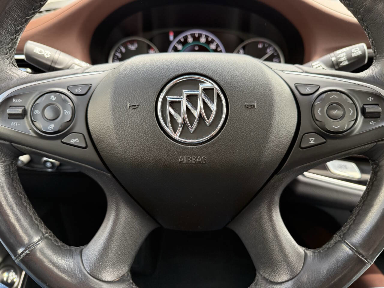 Used 2018 Buick Enclave Avenir w/ Avenir Technology Package image 26
