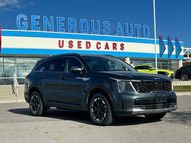 Used 2024 Kia Sorento S