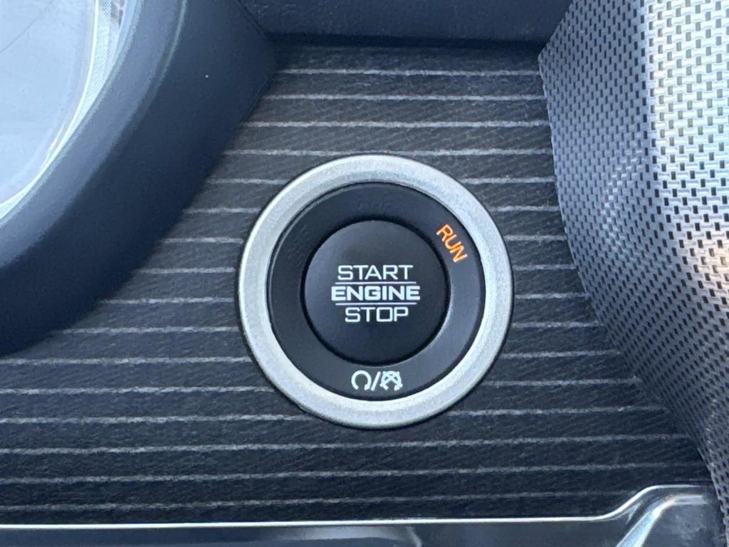 Used 2024 RAM 1500 Limited image 32