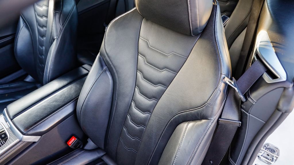 Used 2025 BMW 840i Convertible w/ Driving Assistance Package image 28