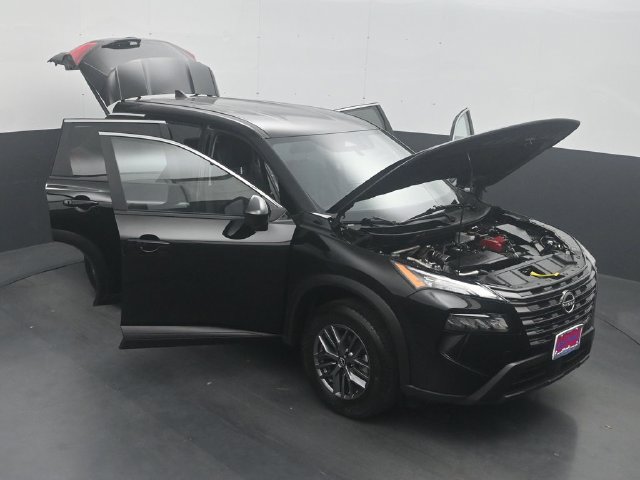 Used 2026 Nissan Rogue SV FWD image 42