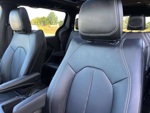 New 2026 Chrysler Pacifica Select FWD image 24