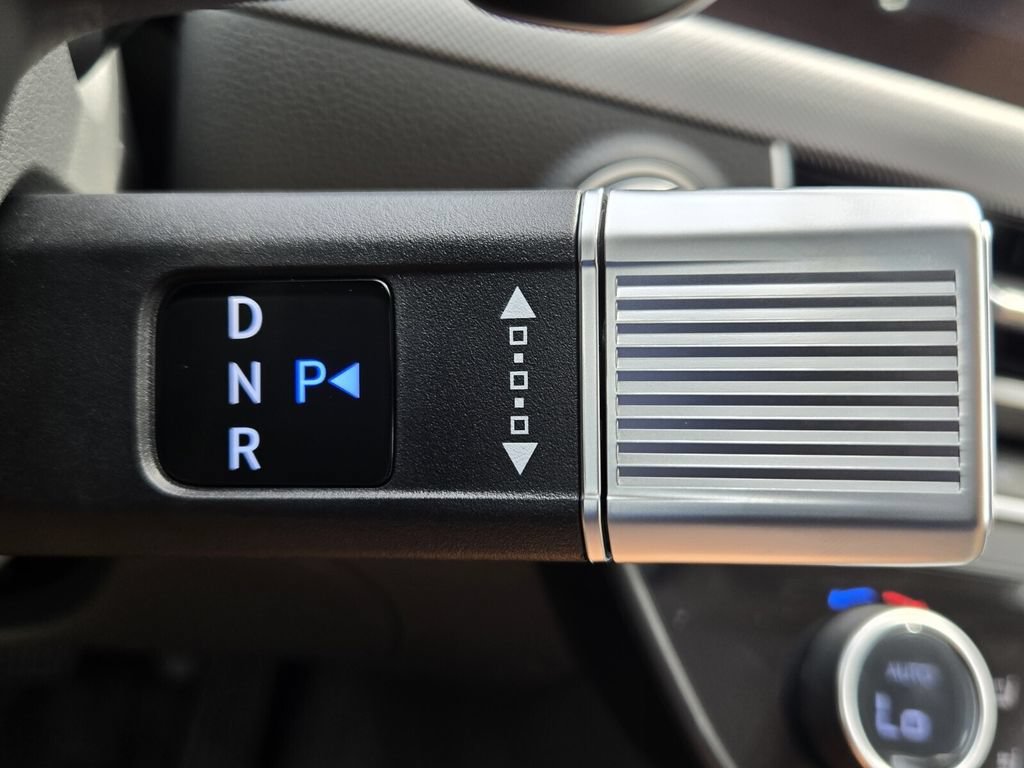 New 2026 Hyundai Sonata Limited FWD image 9