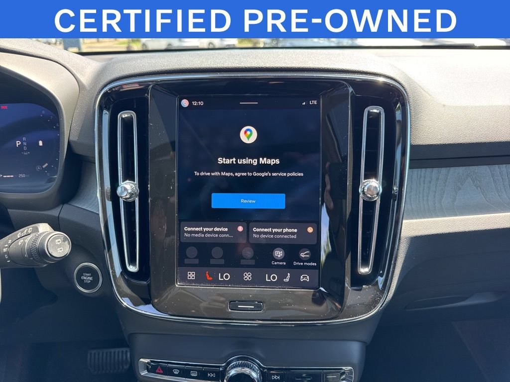 Certified 2025 Volvo XC40 B5 Plus AWD/4WD image 25