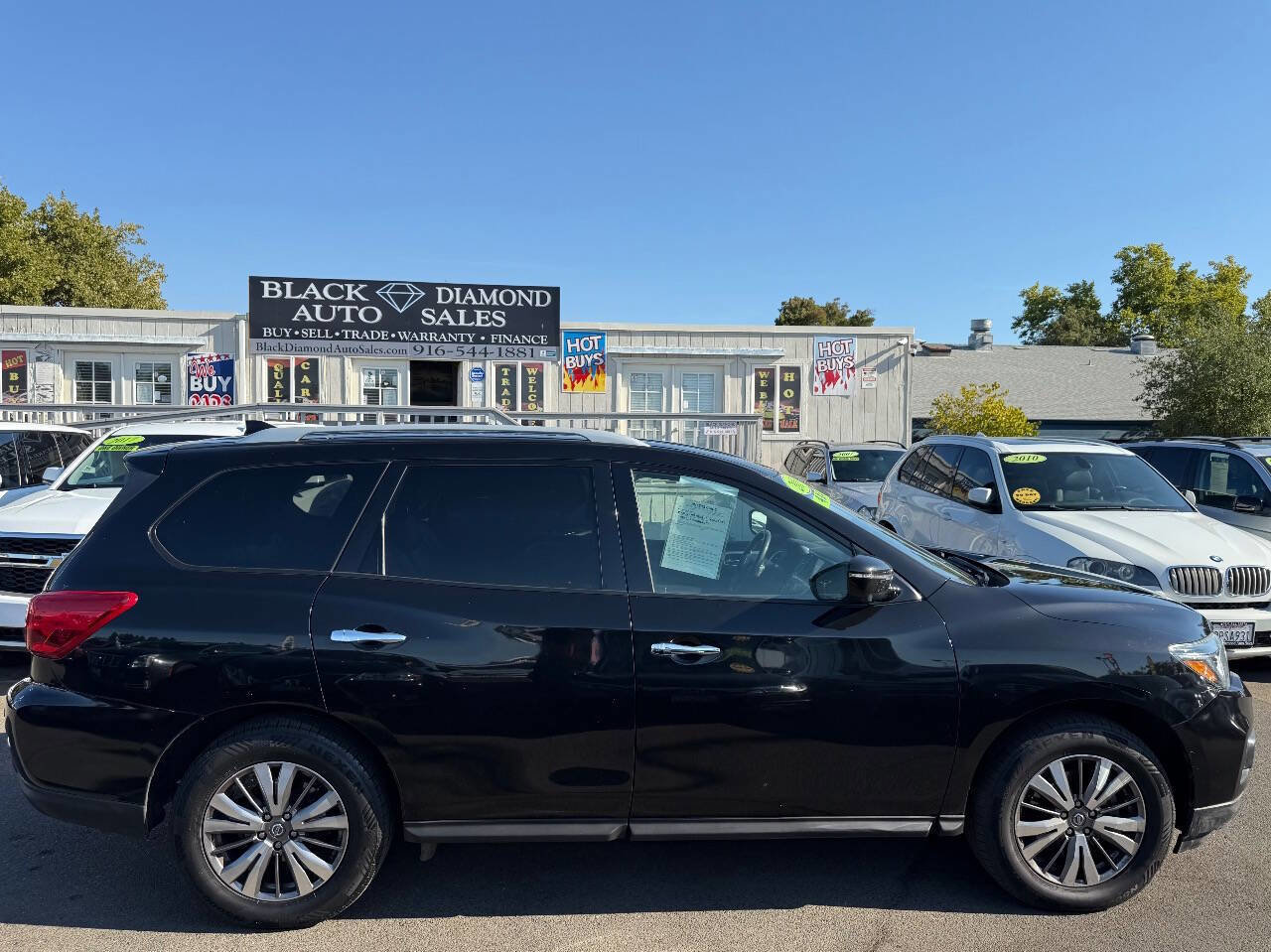Used 2019 Nissan Pathfinder SL image 10