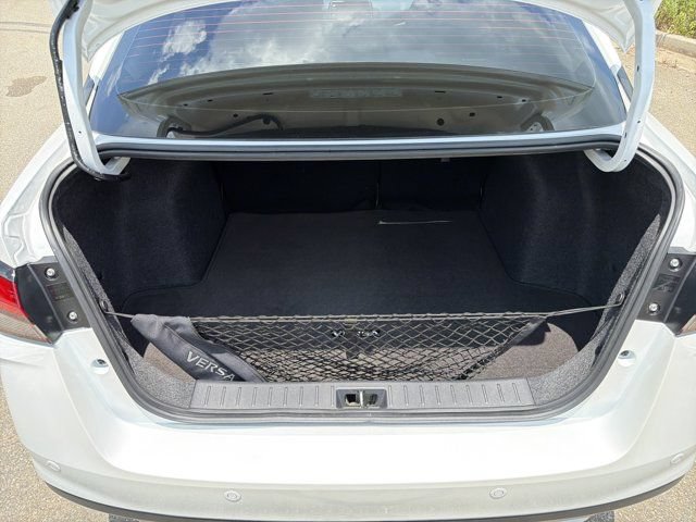 Used 2025 Nissan Versa SV w/ Trunk Package FWD image 18