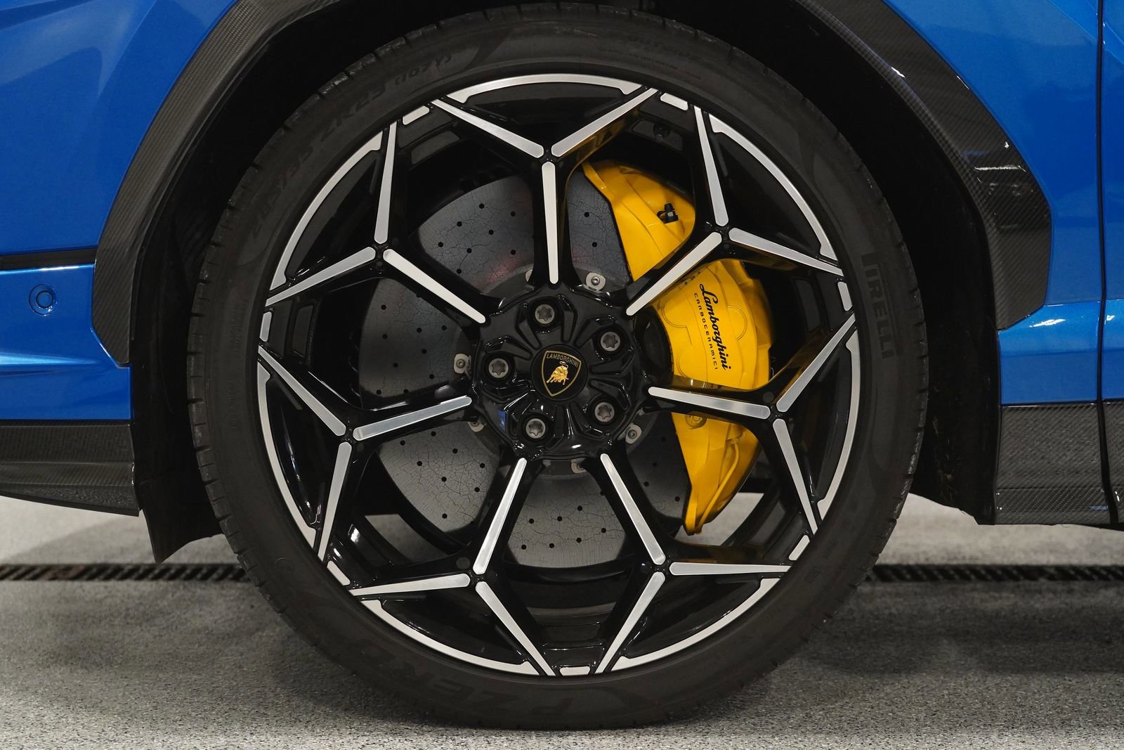 Used 2024 Lamborghini Urus Performante image 10