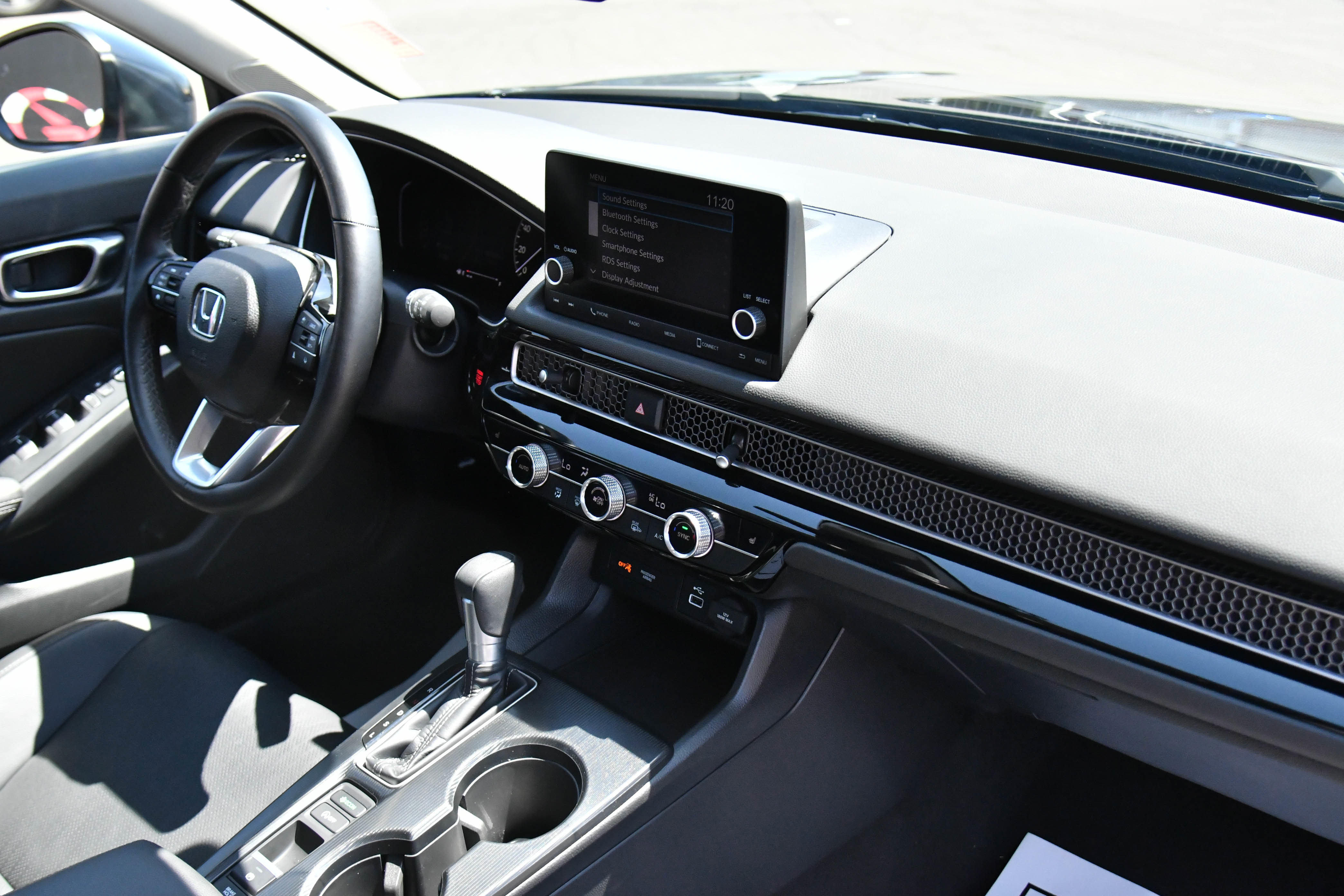 Used 2024 Honda Civic EX-L image 42
