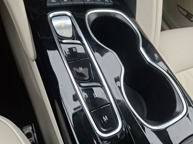 Certified 2022 Buick Envision Avenir w/ Technology Package II image 16