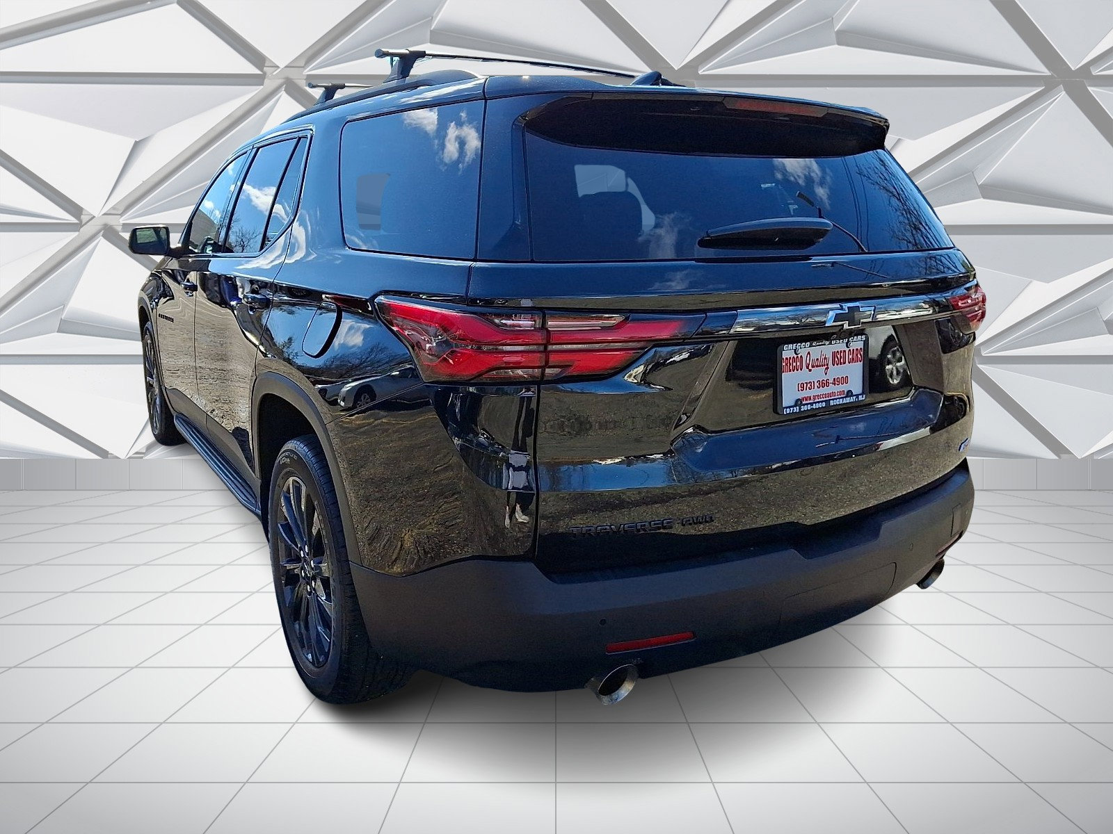 Used 2022 Chevrolet Traverse RS image 8