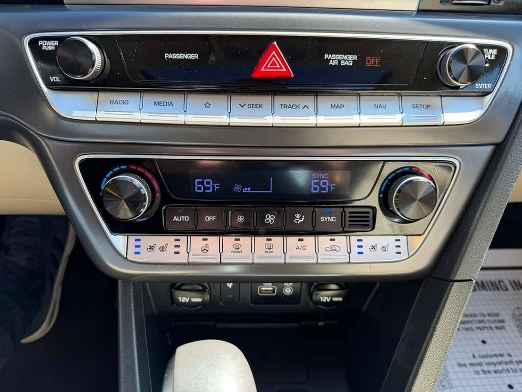 Used 2018 Hyundai Sonata Limited w/ Limited Ultimate Package 03 FWD image 11