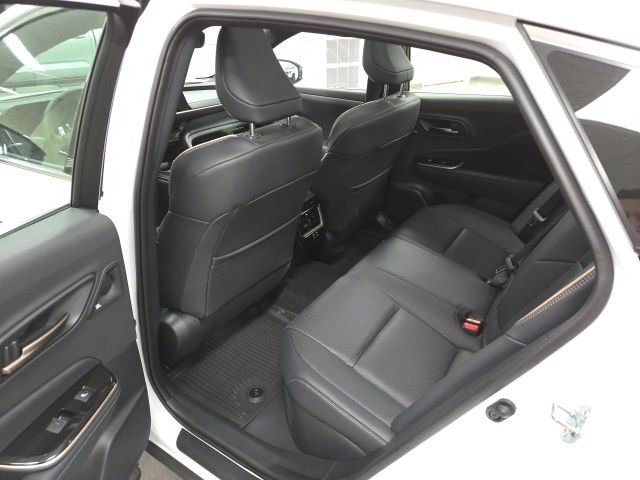 New 2026 Toyota Crown Platinum image 16