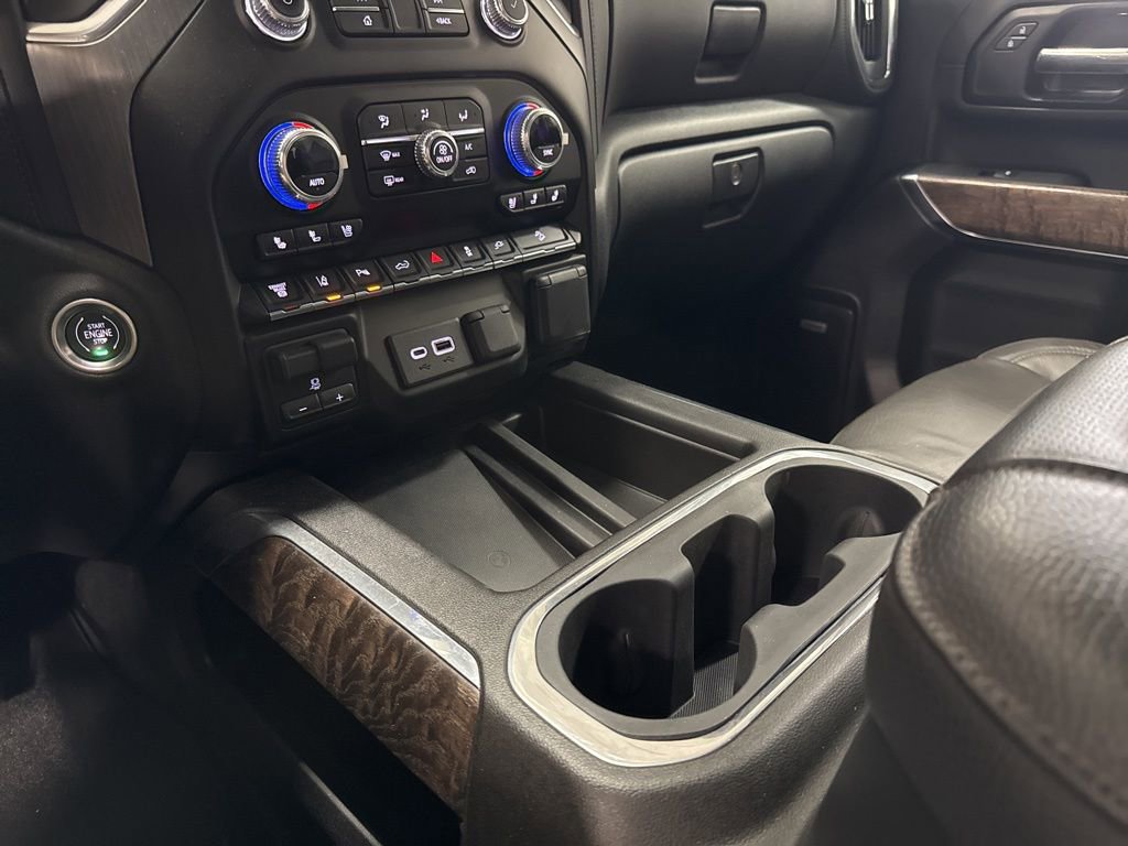 Used 2022 GMC Sierra 3500 Denali AWD/4WD image 21
