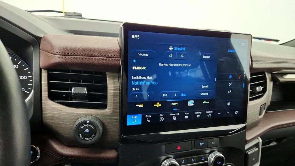 Used 2022 Ford Expedition Max Limited image 18