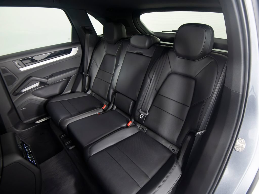 New 2026 Porsche Cayenne AWD/4WD image 39