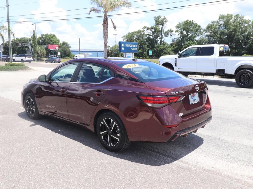 Used 2024 Nissan Sentra SV FWD image 8