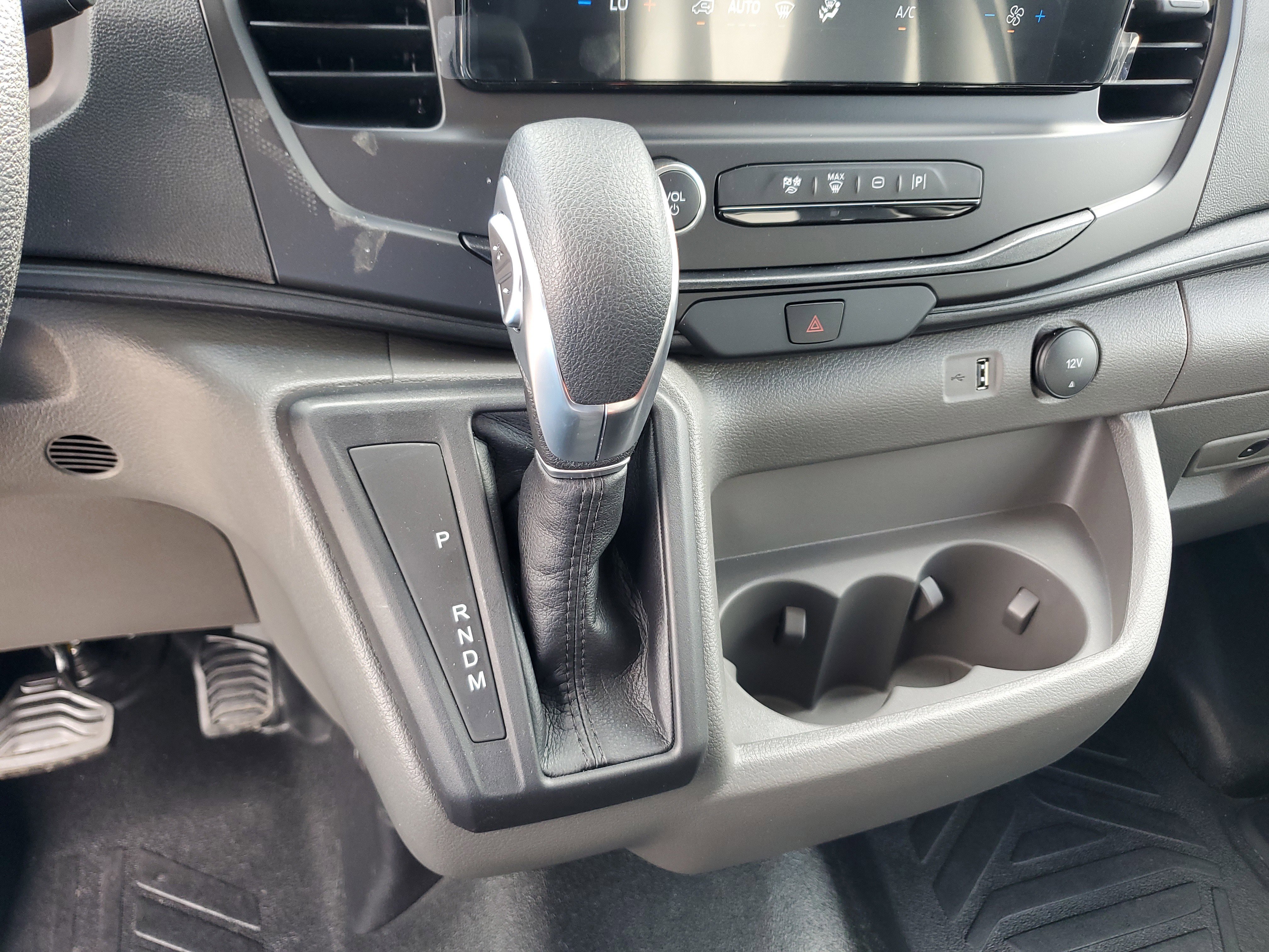 New 2026 Ford Transit 250 148 Medium Roof w/ Load Area Protection Package image 15