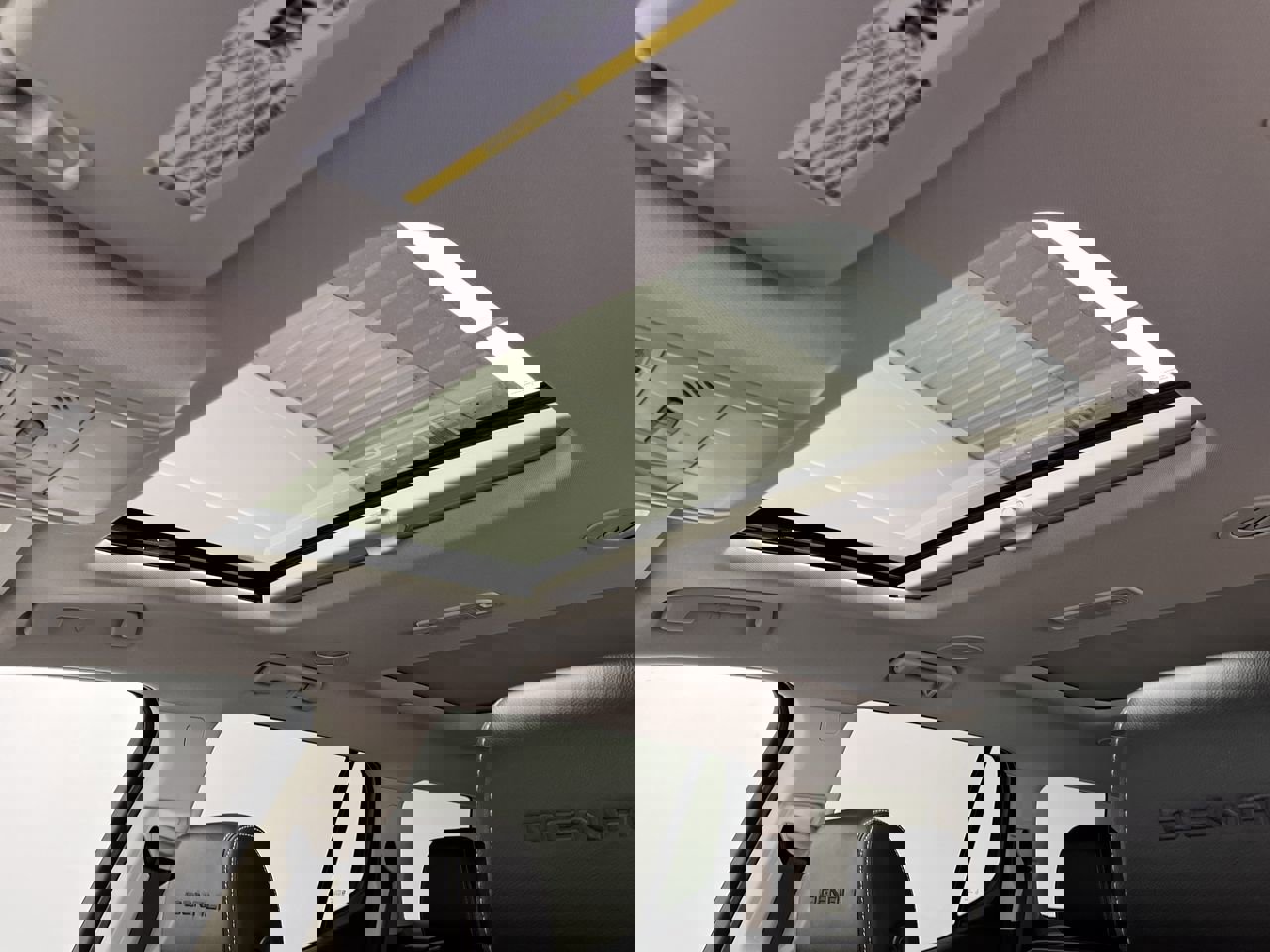 Certified 2023 GMC Acadia Denali w/ Denali Ultimate Package AWD/4WD image 7